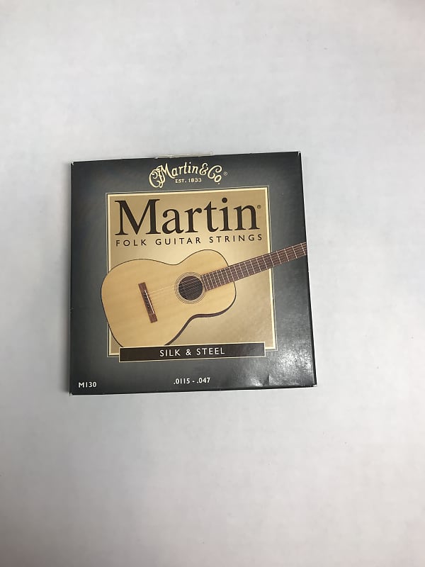 Martin Martin Strings NEW 130 Martin Silk and Steel Folk Acoustic Guitar Strings Metallic