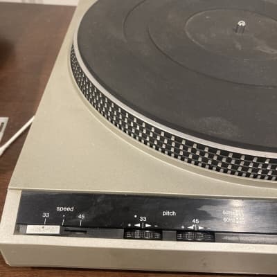 Technics SL-220 Turntable - Serviced & Sounds Great image 2