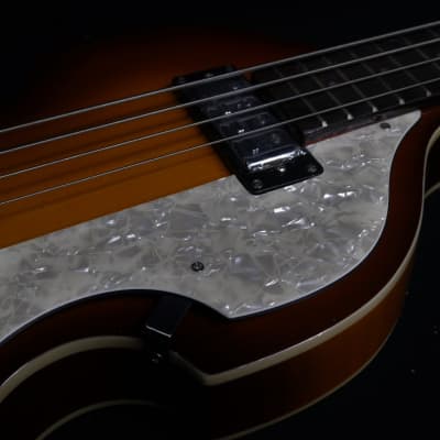 CUSTOM Hofner Ignition PRO Beatle Bass HI-BB-PE-SB has White Switches, HCT-500/1 Pickguard & Control Plate, TeaCups image 3