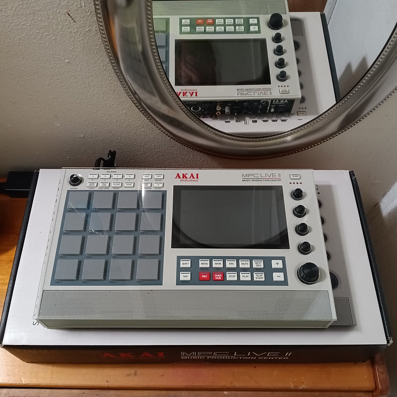 Akai MPC Live II Standalone Sampler / Sequencer Retro Edition