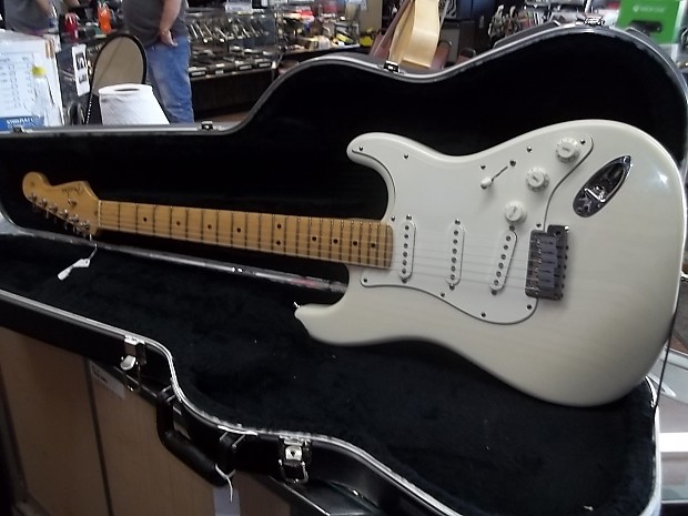 USA American Series Fender Stratocaster 2001 White Blonde Transparent