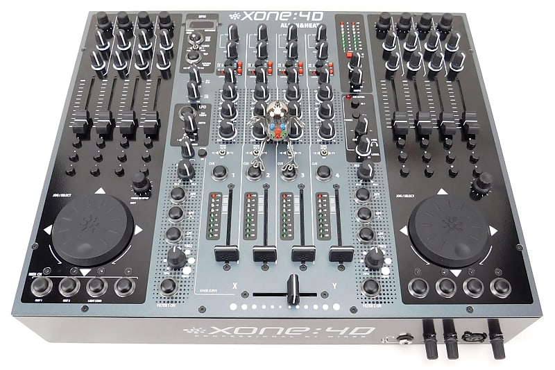 Allen & Heath XONE 4D DJ Controller Mixer + Neuwertig + OVP + Garantie