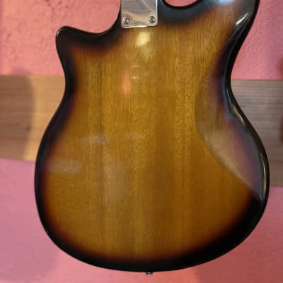 Guyatone 1960’s Sunburst build image 4