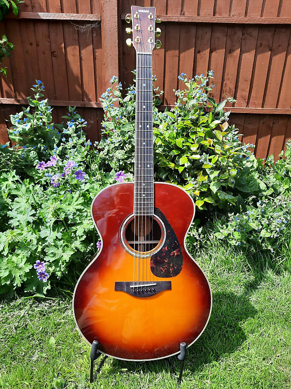 Yamaha LJ16 2020 Cherry Burst