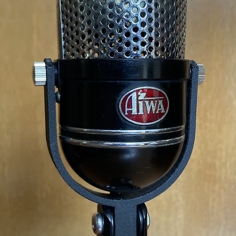 ☆ 1960s ☆ Japanese AIWA Dynamic Microphone M18 ☆ RCA 77