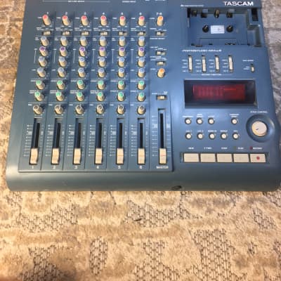 Tascam 424 MkIII Portastudio