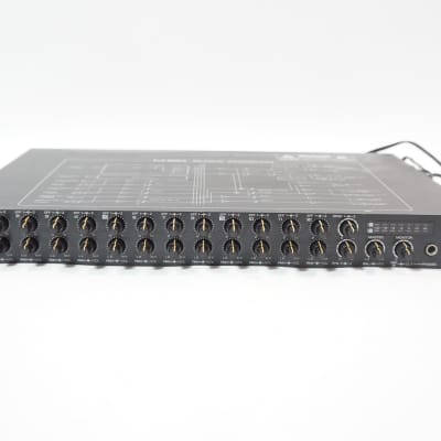 Roland M-120 12チャンネル 1Uラックマウント ミキサー Roland M-120 12-Channel Rackmount Line Mixer – Compact