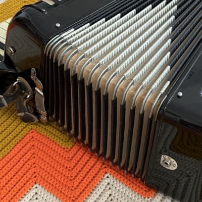 Silvio Soprani Accordion - Made in Italy 🇮🇹! - Ciao Bella! - Bella Fisarmonica! - image 3