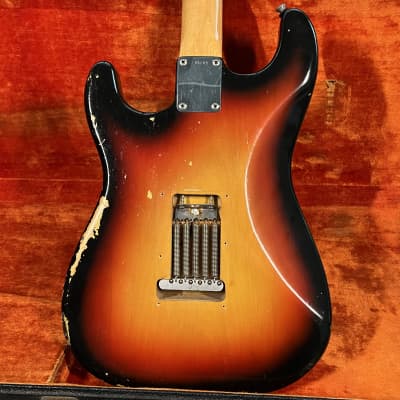 Fender Stratocaster 1965 - Three Tone Sunburst image 2