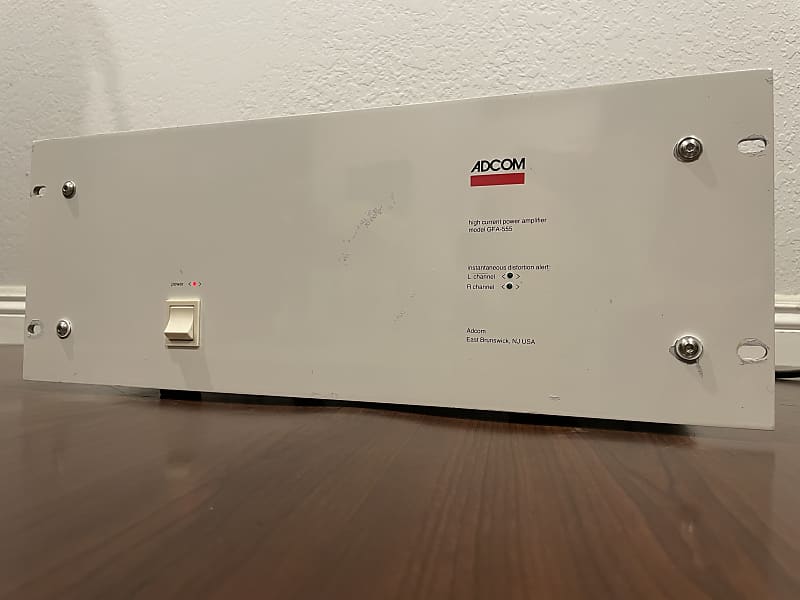 Rare ADCOM  GFA-555 Power Amplifier White Face  			