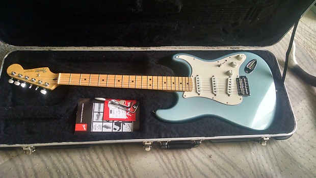 Sky blue fender deals stratocaster