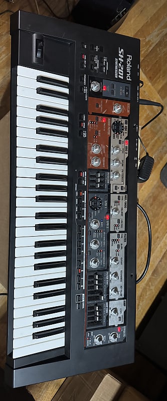 Roland SH-201 49-Key Synthesizer | Reverb