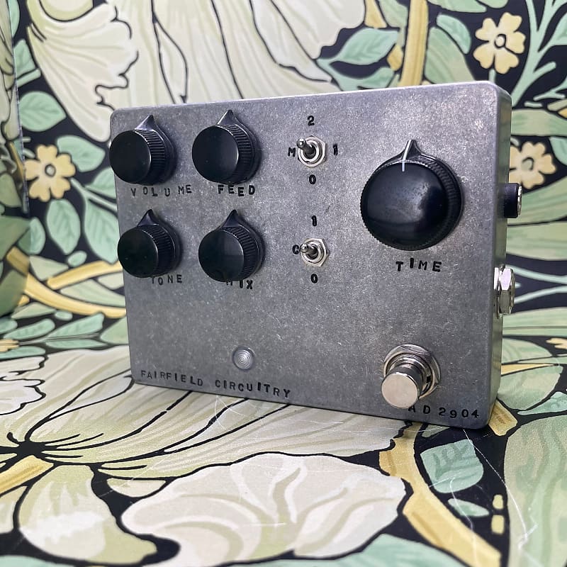 Fairfield Circuitry Meet Maude Analogue Delay Reverb
