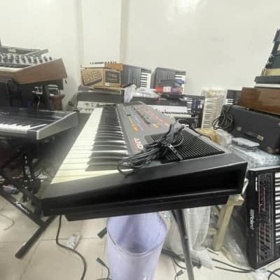 Roland Juno 106s 61-Key Programmable Polyphonic Synthesizer image 5