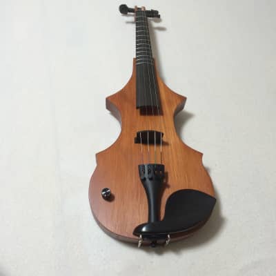 Fretted violin. Left hand model. image 1