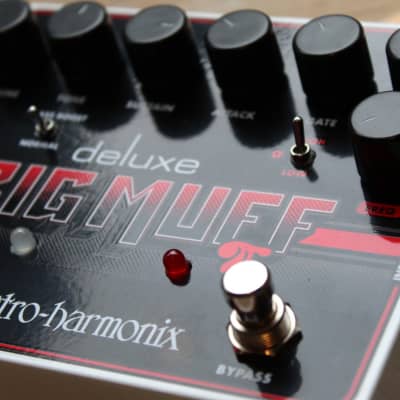 Electro-Harmonix "Deluxe Big Muff Pi Distortion / Sustainer" image 5