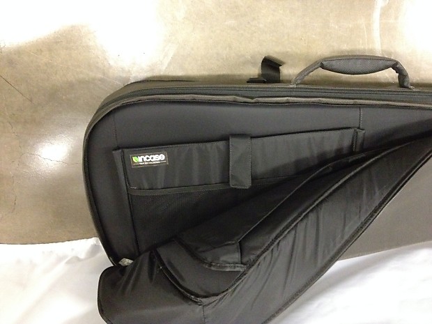 Incase bass hotsell gig bag