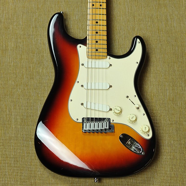 1987 hotsell fender stratocaster