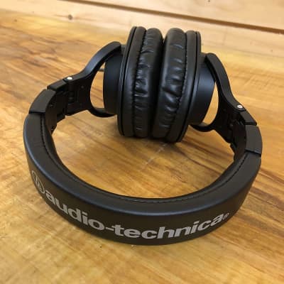 Audio Technica ATH-M30X Professional Monitor Headphones image 11