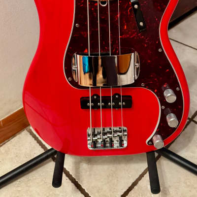 FENDER HOT ROD P-BASS bass guitars