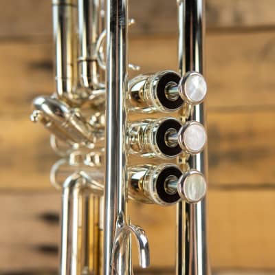 Jupiter XO 1600IS Professional Bb 3-valve Trumpet - Silver-plated image 3
