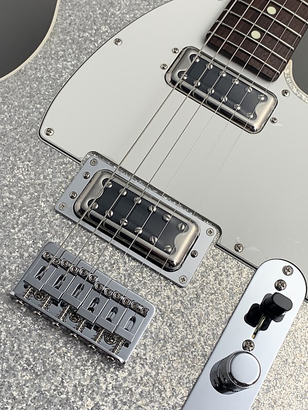 Fender 2023 Collection Made in Japan Sparkle Silver