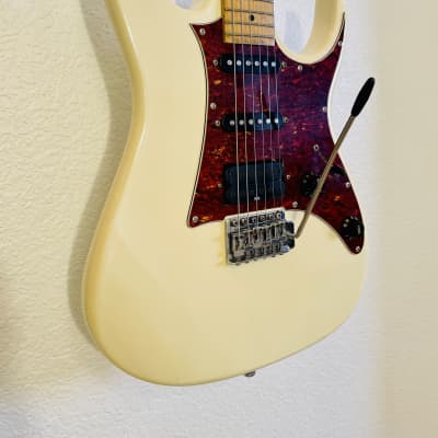 Ibanez RX-60 Double Cut Super Strat Style HSS One Piece Maple Neck 1995 - Ivory image 5