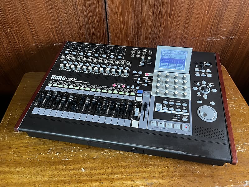 Korg D3200 32-Track Digital Recording Studio Desktop Recorder | Reverb