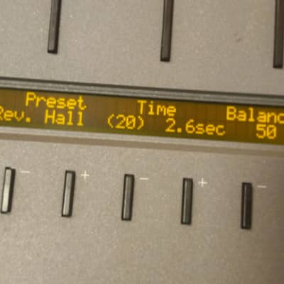 Yamaha TQ5 FM  Tone Generator image 13