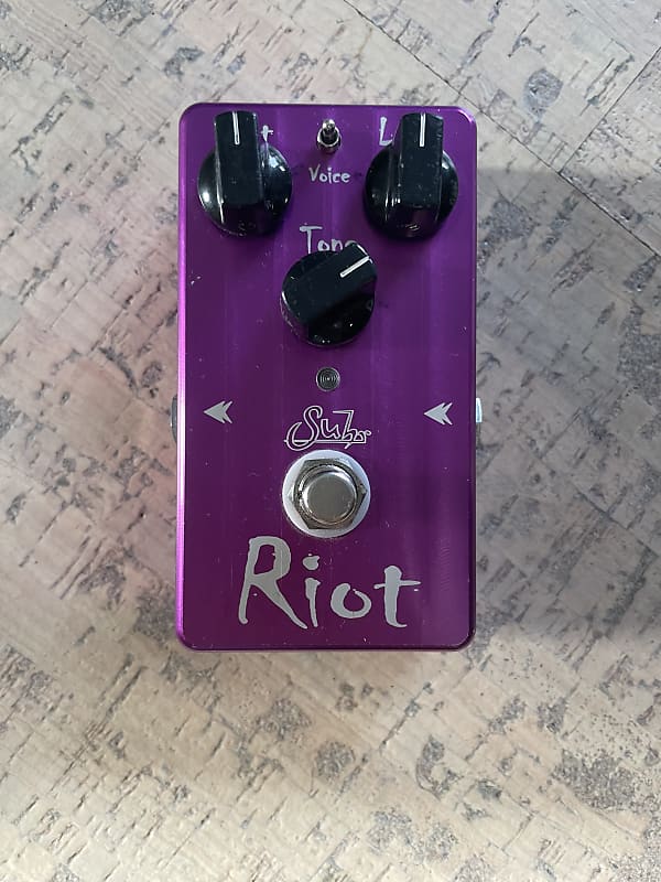 Suhr Riot