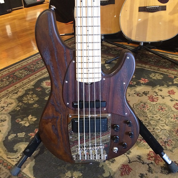 Ibanez atk store 805