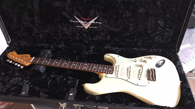 Arctic white deals stratocaster