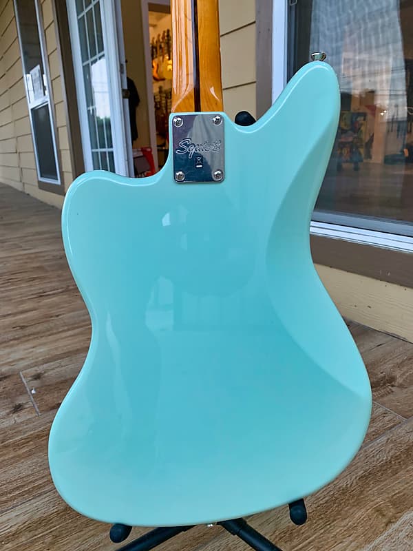 Squier Classic Vibe '70s Jaguar®, Laurel Fingerboard, Surf Green