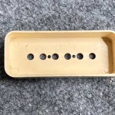 1970s Gibson White  P-90 Pickup Cover UC 452 B image 4