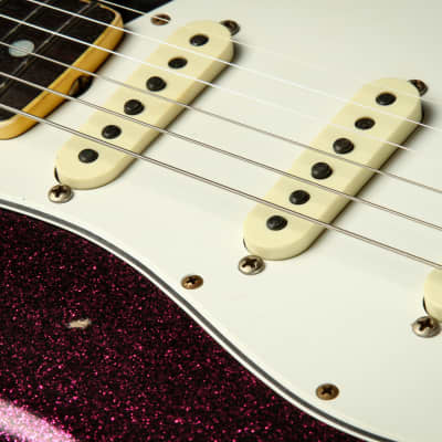 Fender Custom Shop LTD 1965 Stratocaster Relic – Aged Magenta Sparkle image 12