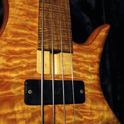 Benavente SCD  4 String Fretless  Bass image 7