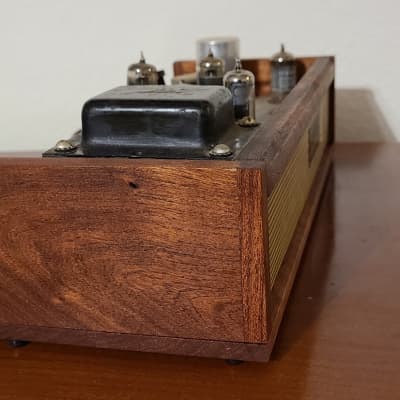 Immagine Fully Restored Zenith Single Ended 6AQ5 Power Amp With Custom Reclaimed Mesquite Wood Case And Metal Grill! - 9