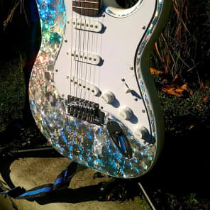 Broken guitars reverb on sale