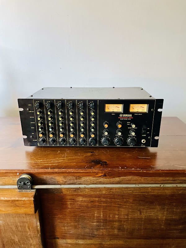 Yamaha M406 