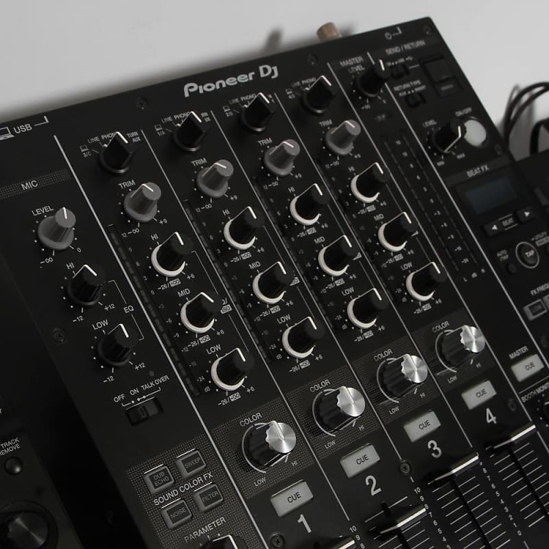 Pack Pioneer DJM-750 MK2 + 2x Pioneer XDJ-700 + Flightcase Pack Pioneer DJM-750 MK2 + 2x Pioneer XDJ-700 + Flightcase