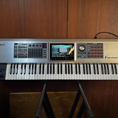 Roland Fantom G7 76-key Sampling Synth Workstation Ver 1.50