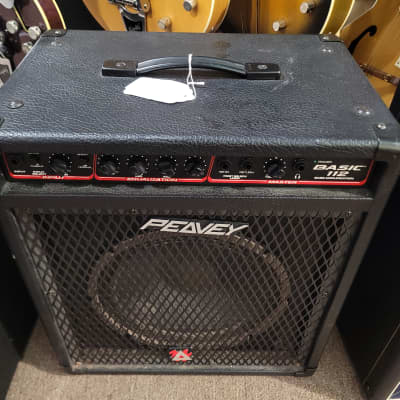 ベースアンプ　PEAVEY BASIC112 BASIC 112 ベースアンプ コンボタイプ｜SOUNDMART