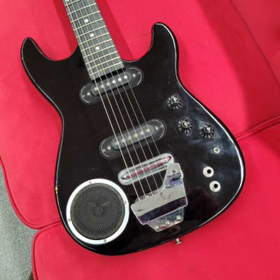 Synsonics Terminator 3/4 size Electric Guitar with built-in Speaker 1980s - Black image 2