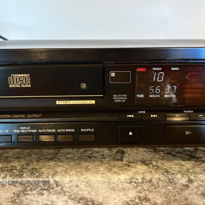 Superb SONY  CDP-605ESD  CD Player image 4