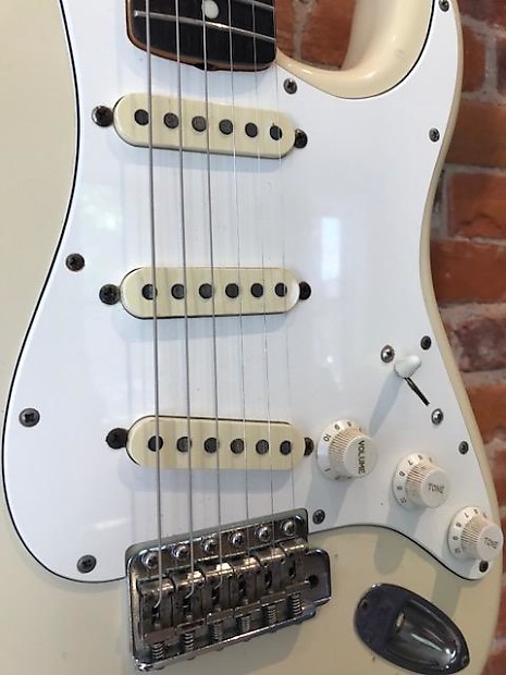 Fernandes Revival RST-50 1964 Stratocaster Replica MIJ Fernandes Revival RST-50 1964 Stratocaster Replica MIJ