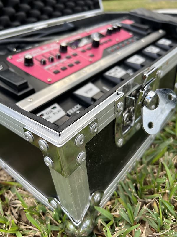Boss RC-300 Loop Station with Pedaltrain Case