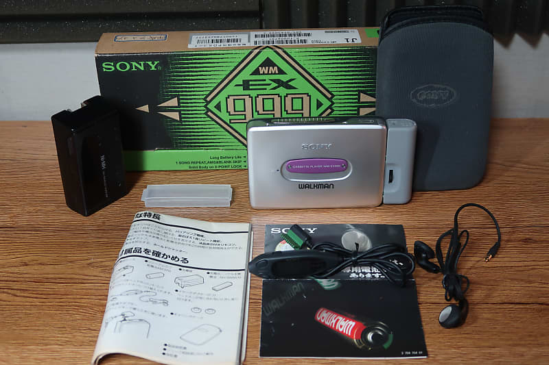 Sony WM-EX999 Walkman in Box with Accessories