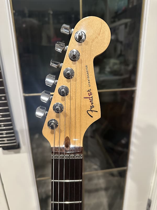 Fender American Deluxe Stratocaster 2011 - 2016