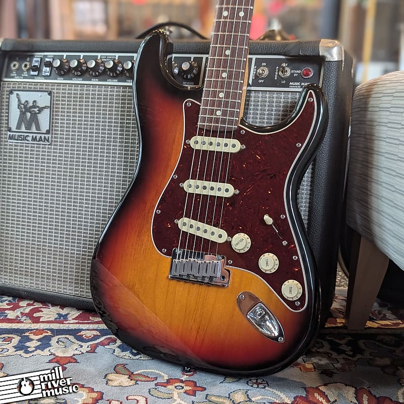 Fender American Standard Stratocaster – Sunburst (2000) – Used w/Hardshell Case