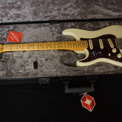 Fender AM Pro 11 Left Hand Stratocaster Olympic white image 1